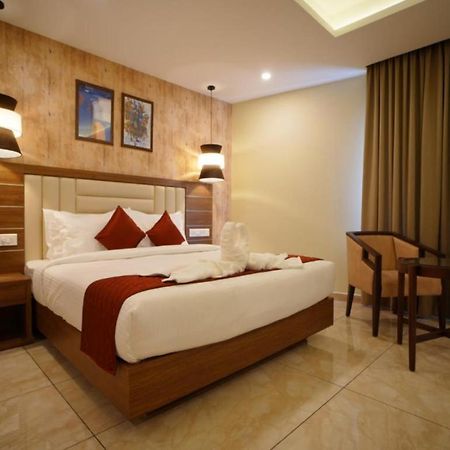 Hotel Delight Mumbai Ngoại thất bức ảnh