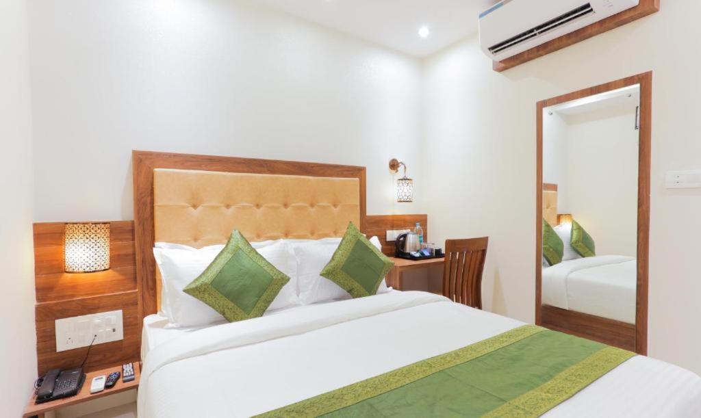 Hotel Delight Mumbai Ngoại thất bức ảnh